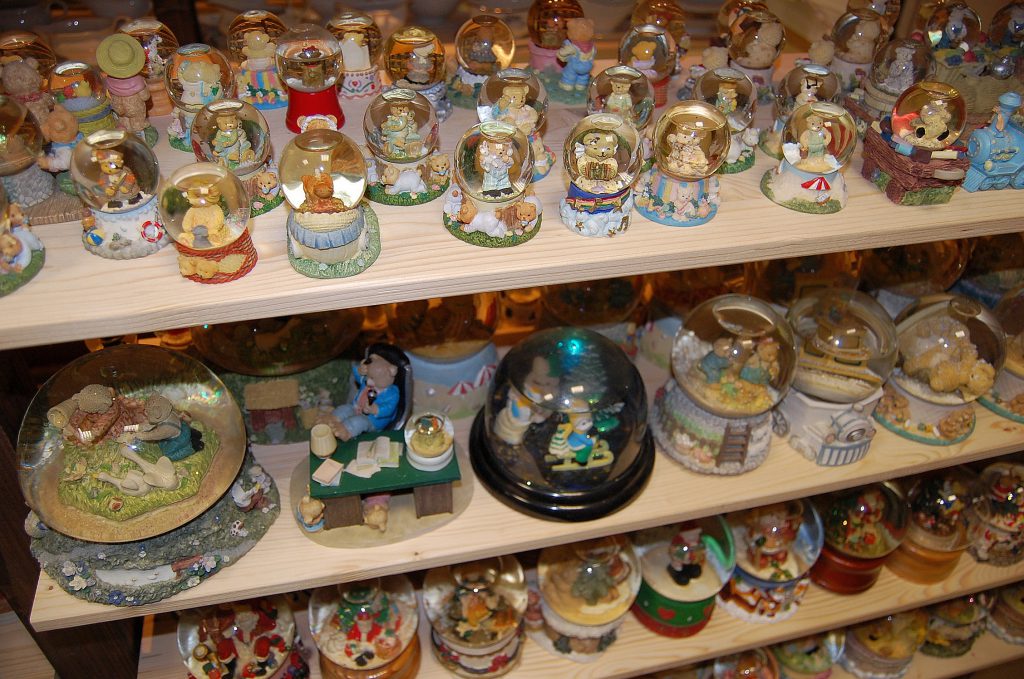 Snow globes